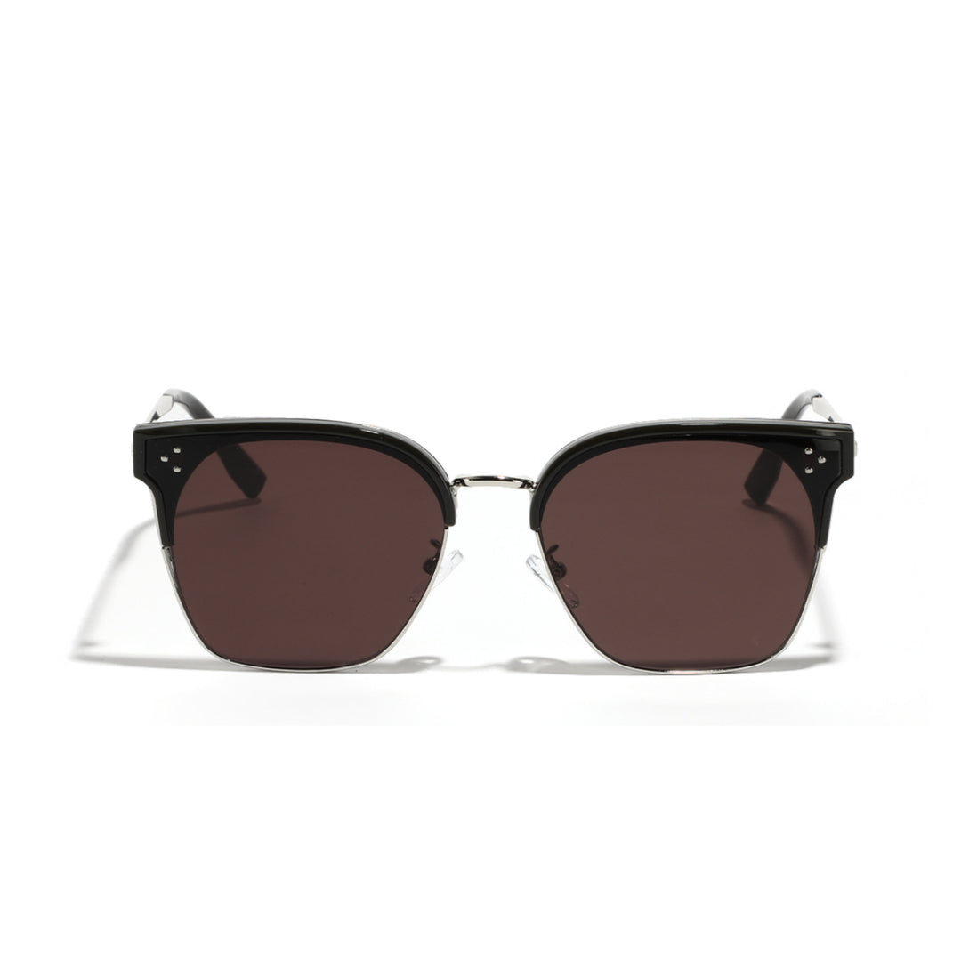 Dame moteriktig solbrille med markant design og kontrastfylt ramme Luvikno