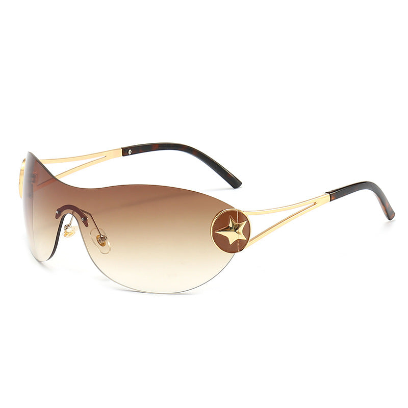 Dame Motebar Solbrille med gjennomsiktig design og stilige detaljer Luvikno