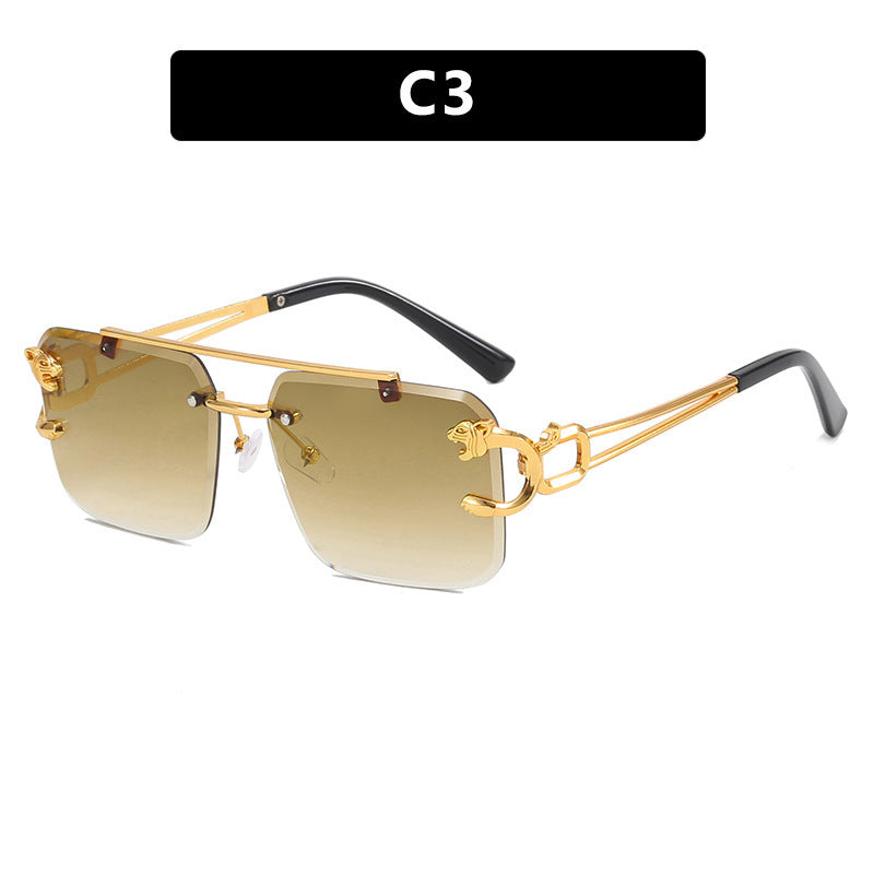 Dame kvadratisk solbrille med elegante dekorative detaljer Luvikno