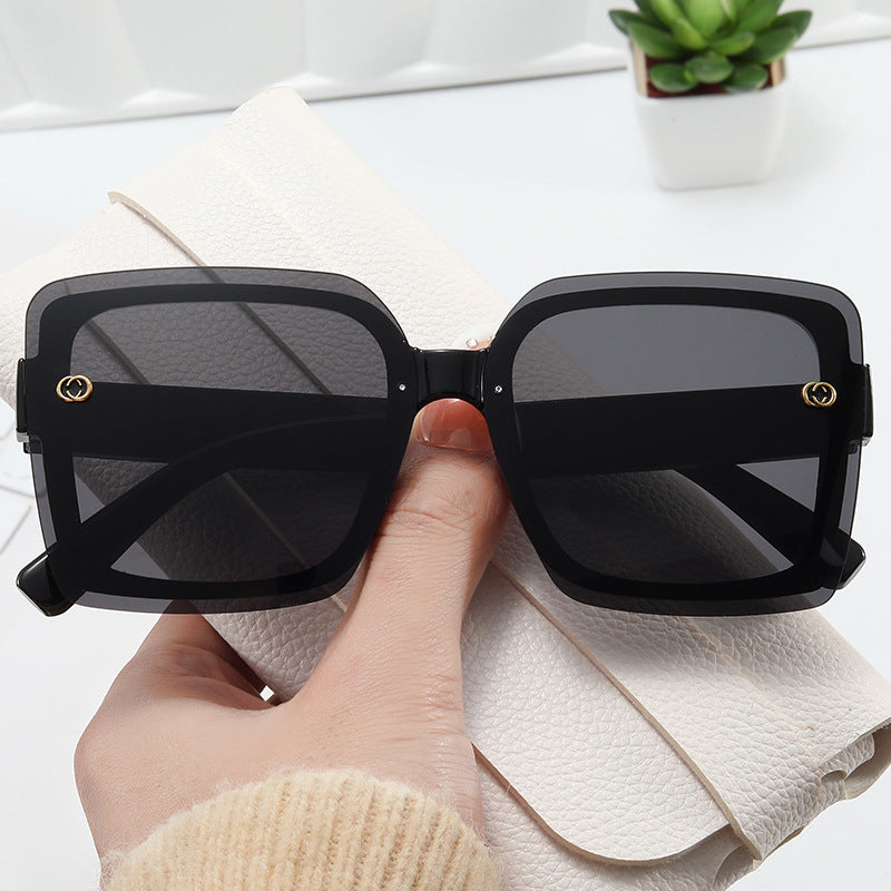 Dame oversized kvadratisk solbrille med elegant ramme Luvikno