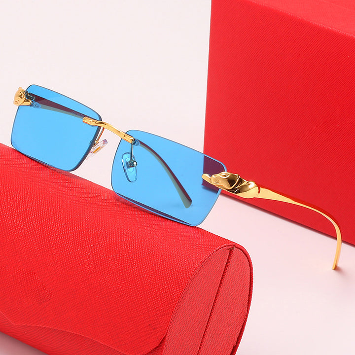 Dame moteriktig solbrille med elegant metallramme og innovative linser Luvikno