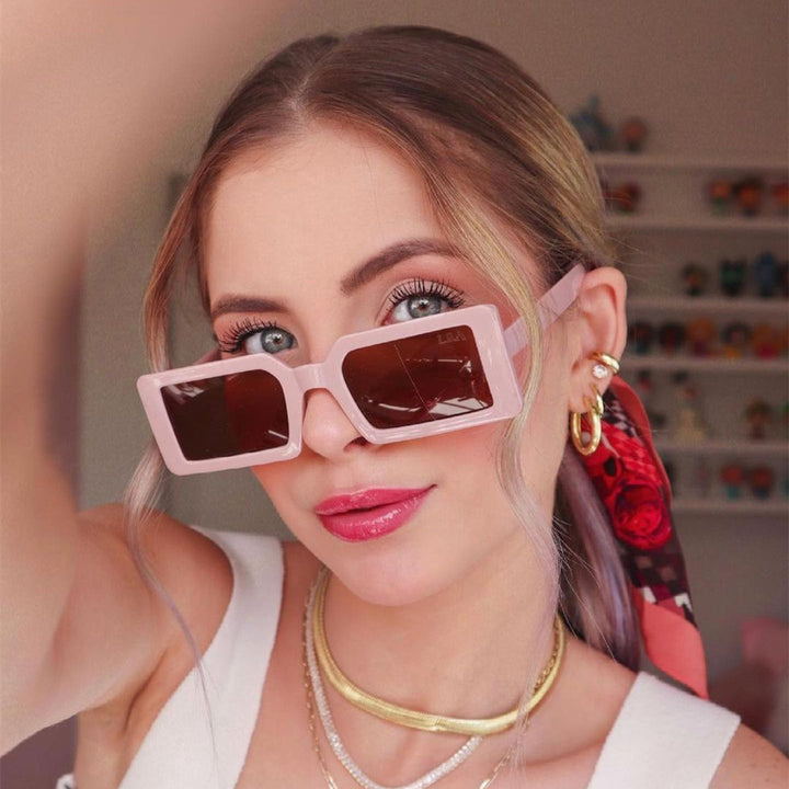Dame kvadratisk solbrille med moderne gjennomsiktig ramme Luvikno
