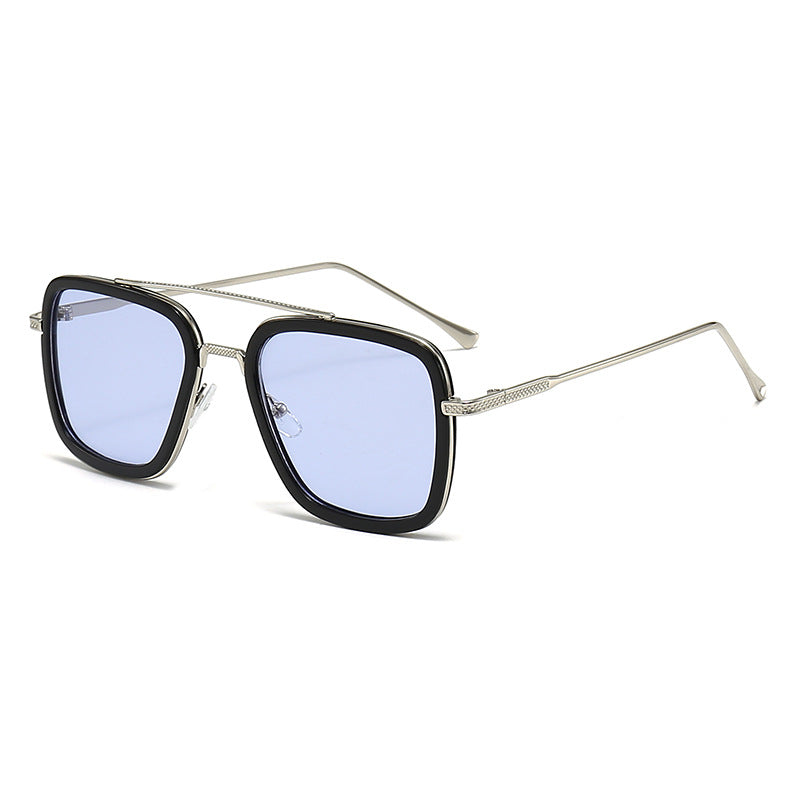 Dame moteristisk kvadratisk solbrille med glamorøs metallramme Luvikno