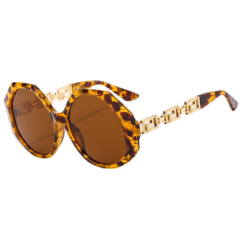 Dame oversized solbrille med iøynefallende oktagonal design Luvikno