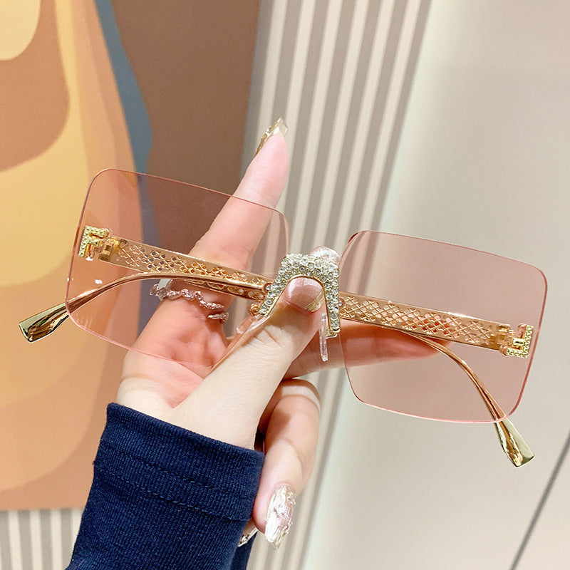 Dame ekstravagante heksagonal solbrille Luvikno