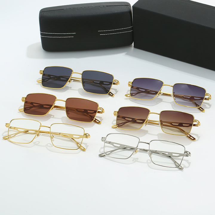Dame luksus solbrille med markant geometrisk ramme og polarisert glass Luvikno