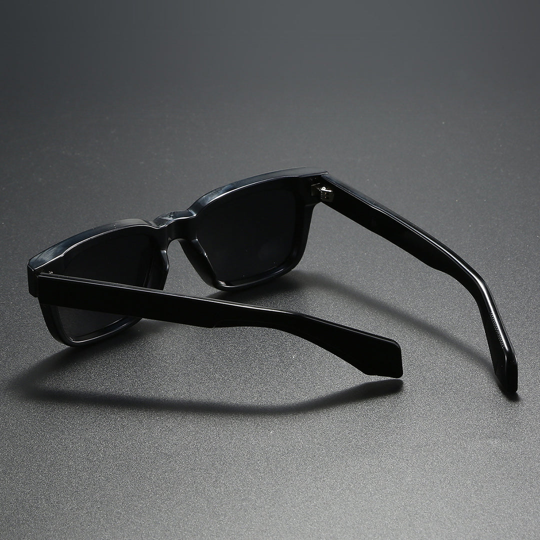 Dame kvadratisk solbrille med markant skilpaddemønster Luvikno