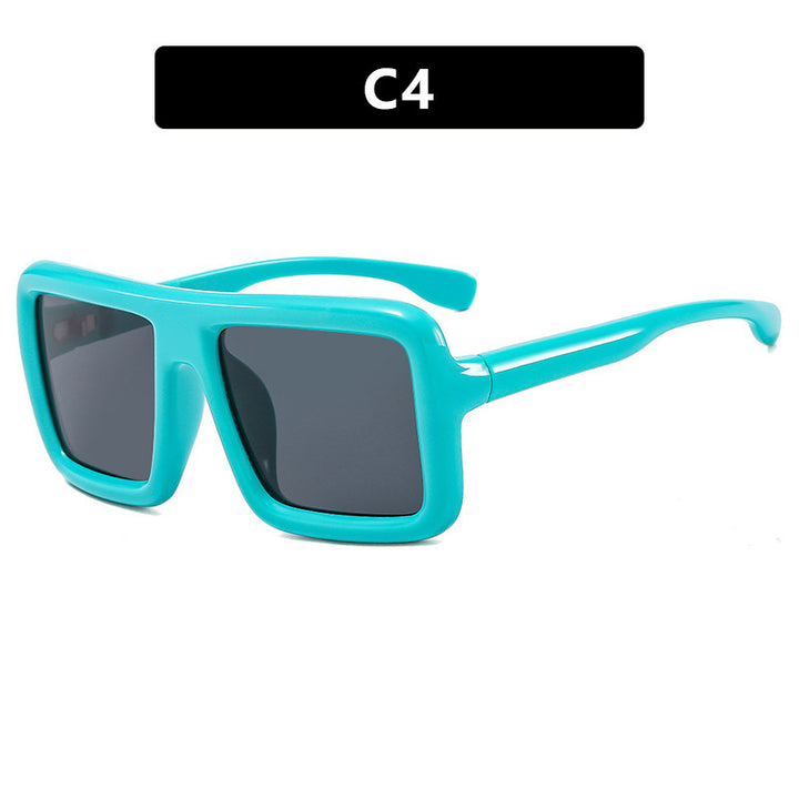 Dame solbrille i moderne, rektangulære design med høy UV-beskyttelsesfunksjon Luvikno