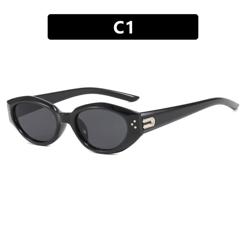 Dame Cat-Eye solbrille med aksentuerte transparente ramme og UV-beskyttelse Luvikno