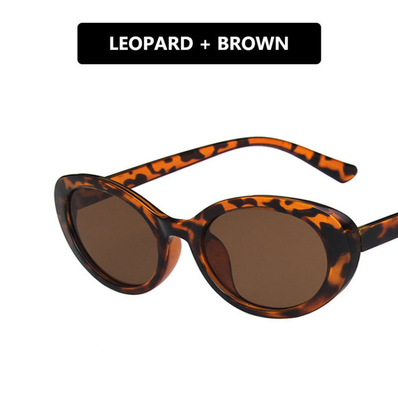 Dame Cat-Eye solbriller med gjennomsiktig ramme og gradient linser Luvikno