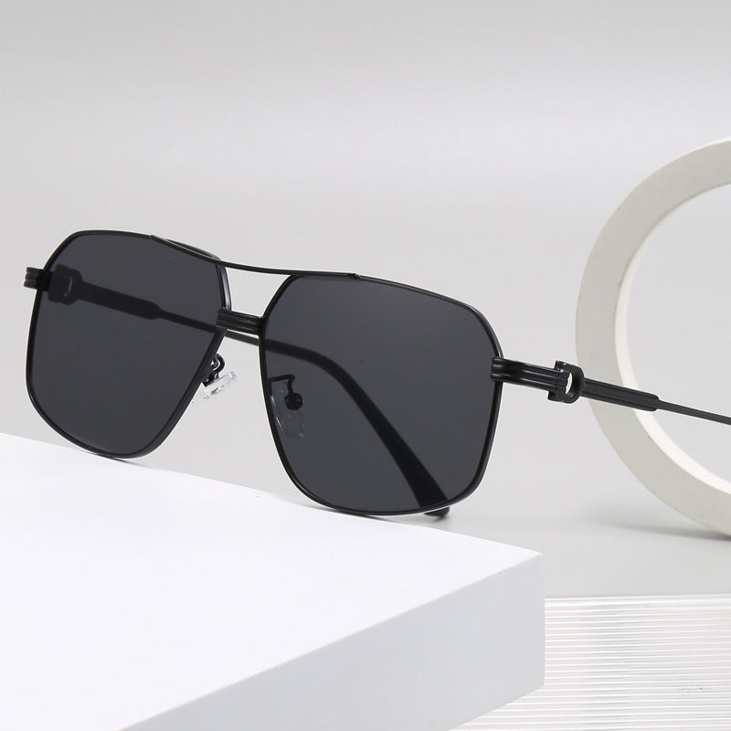 Dame stilige oversized solbriller med diamantformet ramme Luvikno