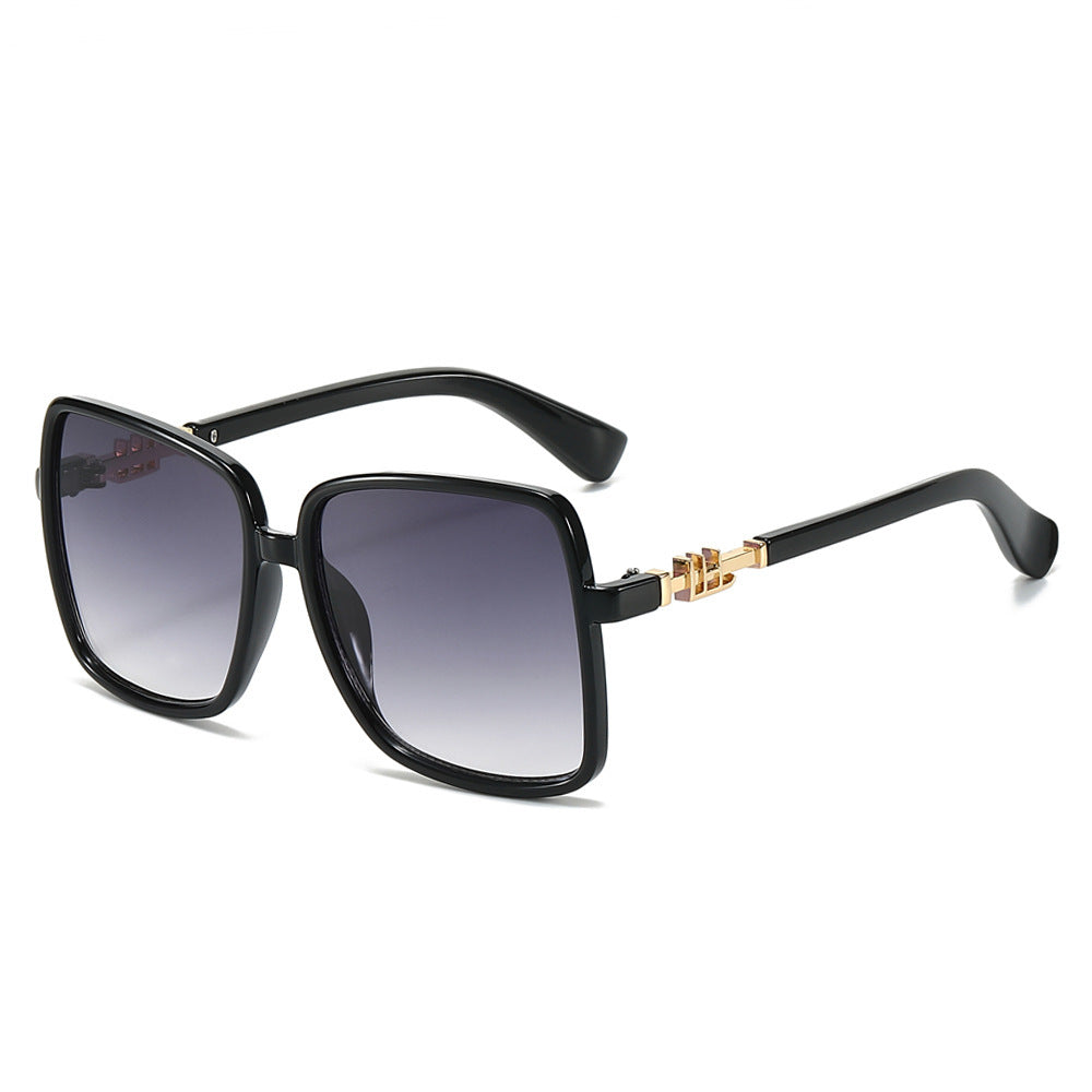 Dame solbrille med stor ramme og gradient Luvikno