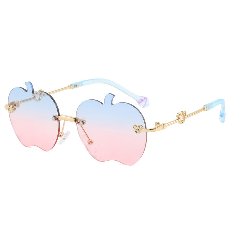 Dame solbrille i unikt epledesign Luvikno