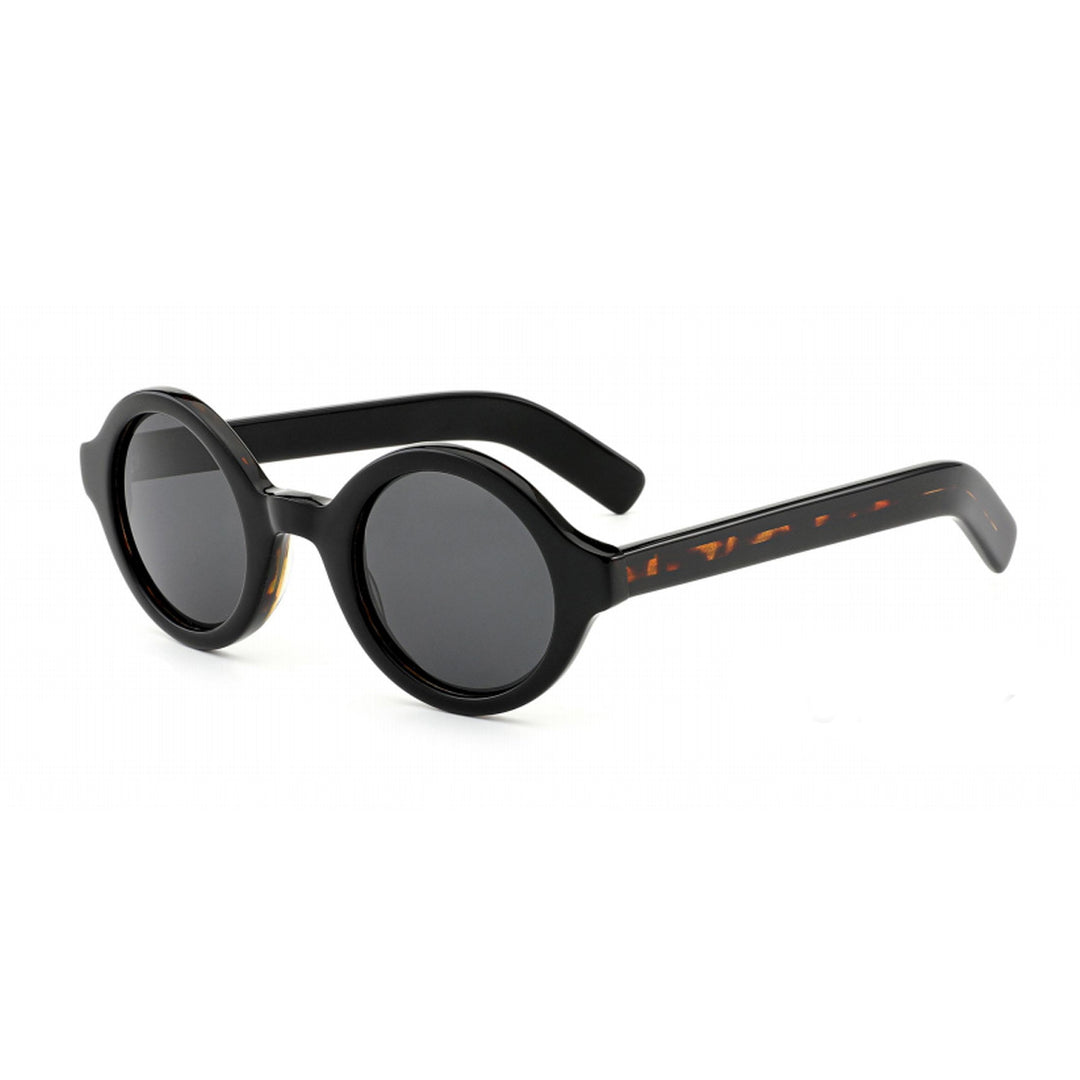 Dame solbrille i moderne retro-stil med høy kvalitet design og UV-beskyttelse Luvikno