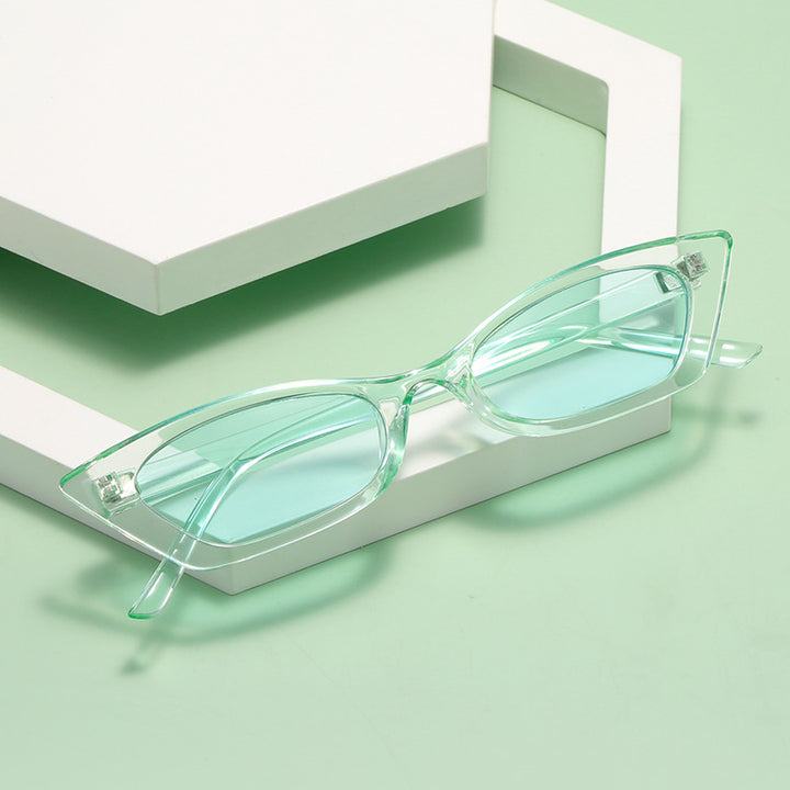 Damer moteriktig Cat-Eye solbrille med transparent ramme Luvikno