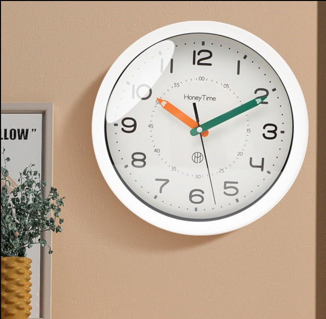 Luvikno | Silent Sweep - Stilig Silent Veggklokke for Barnerom
