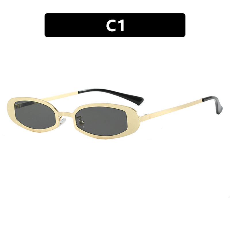 Dame moteriktig brille med elegant metallramme og fine aksenter Luvikno