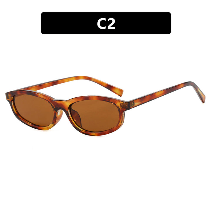 Dame moteriktig solbrille med elegant design Luvikno