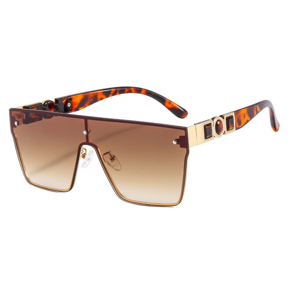Dame oversized gjennomsiktig solbrille med moderne ramme Luvikno