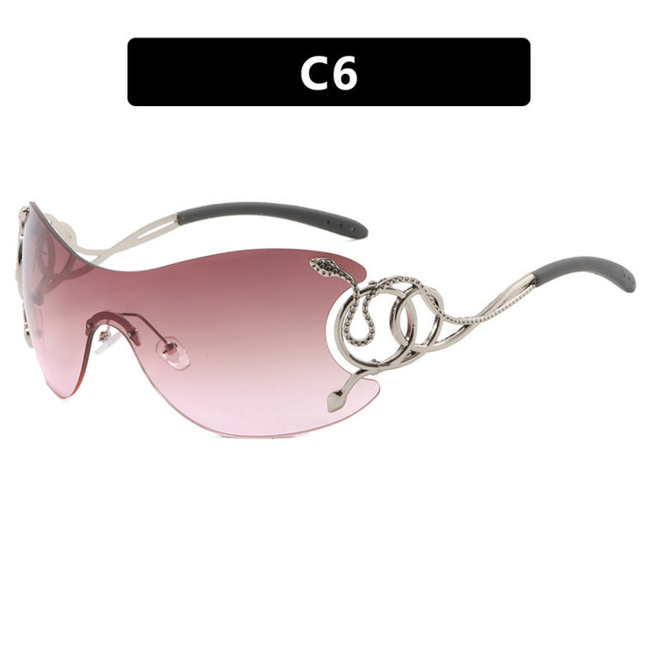 Dame futuristisk solbrille med lekent design Luvikno