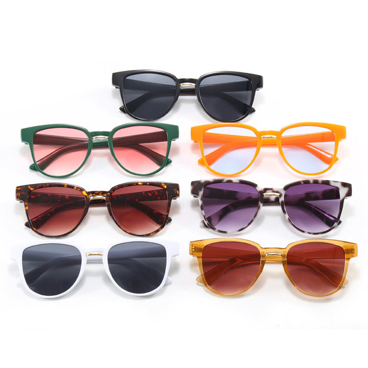 Dame solbrille i moteriktig cat-eye stil Luvikno