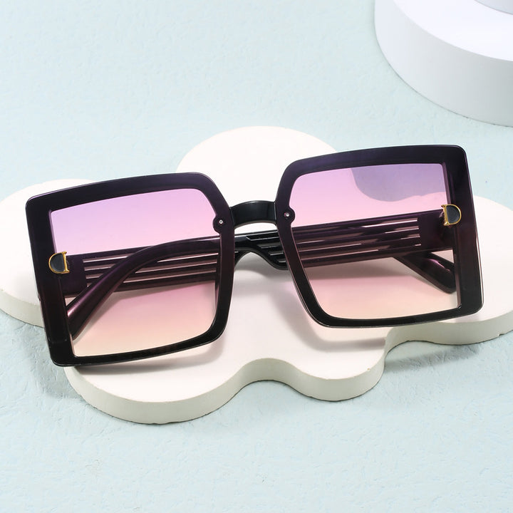 Dame firkantet solbrille med ergonomisk ramme og UV-beskyttelse Luvikno