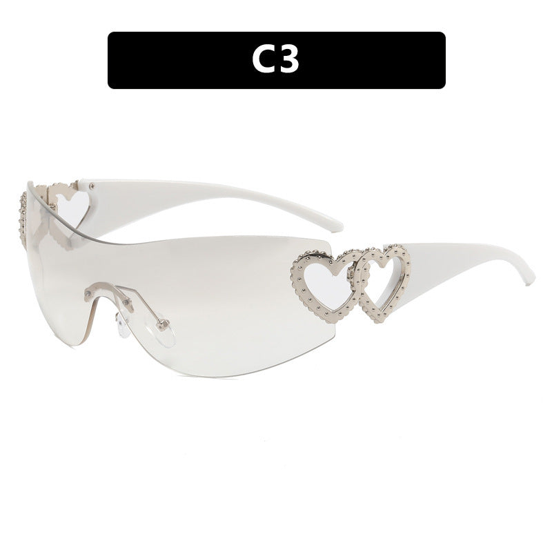 Dame sporty solbriller i trendy shield-design med hjerte-akenter Luvikno