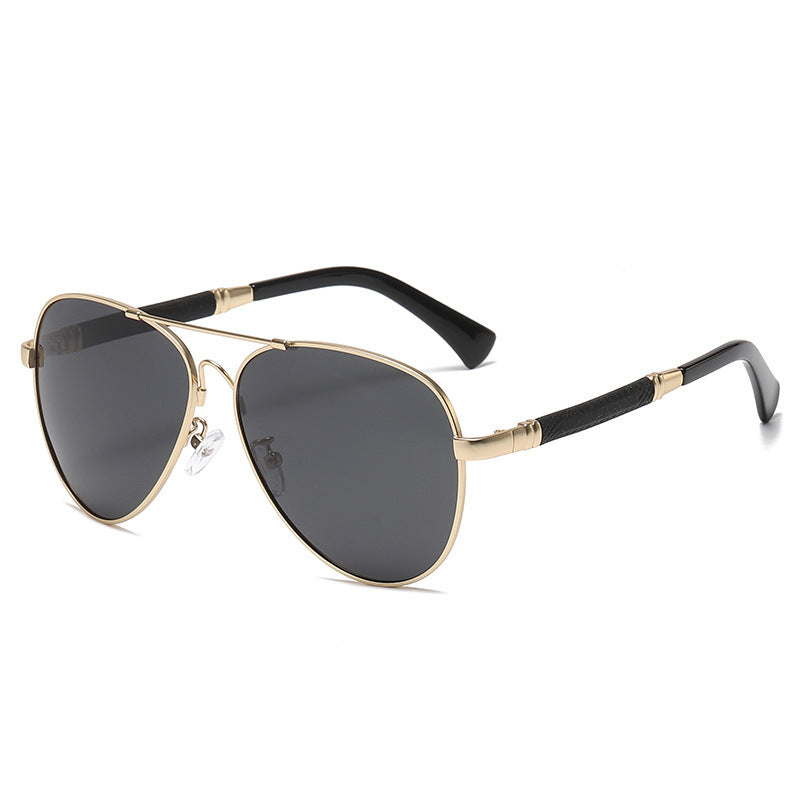 Dame aviator-solbriller med elegant metallisk ramme og UV-beskyttelse Luvikno