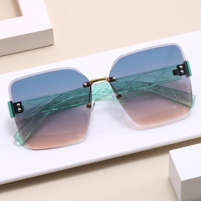 Damer oversized kvadratisk solbrille med moderne dekor Luvikno