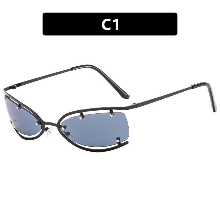 Dame moteriktig solbrille med elegant rammestruktur og trendy linser Luvikno