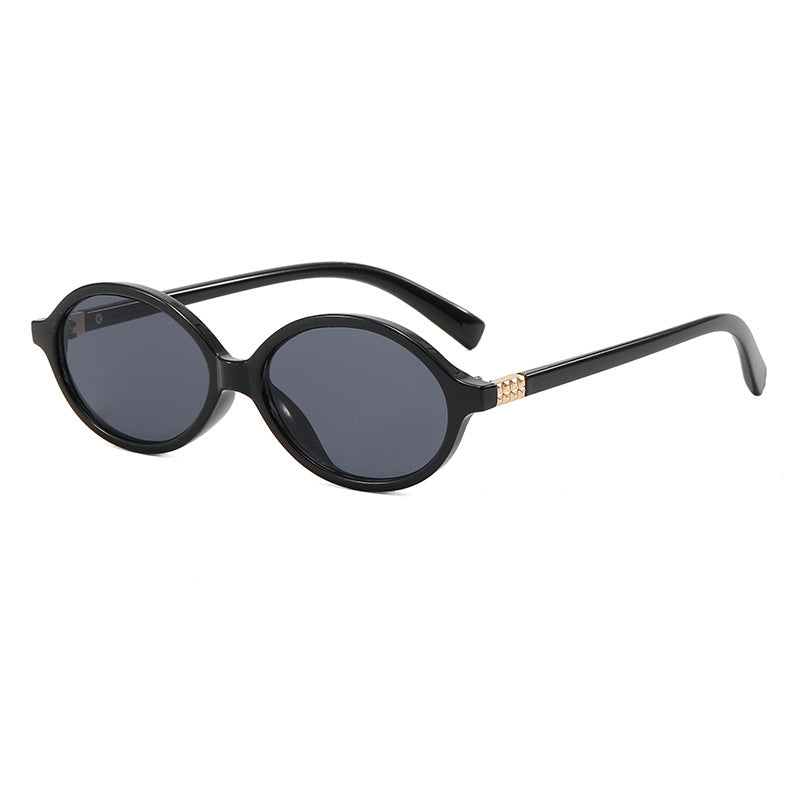 Dame elegante moteriktig lesebrille med uvanlig design Luvikno