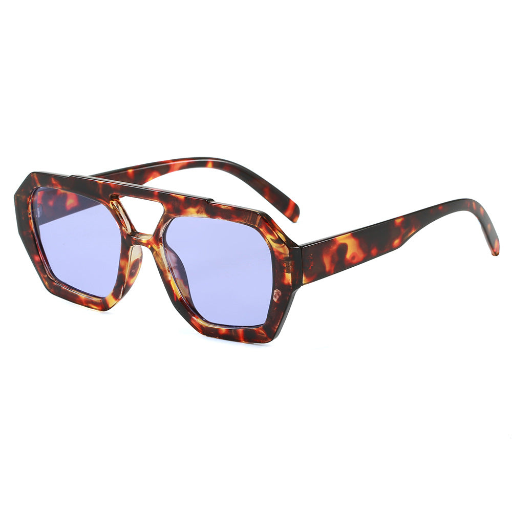 Dame geometrisk solbrille i ekstravagant design Luvikno