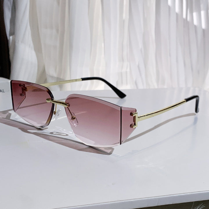 Dame elegant solbrille med høyverdig geometrisk design Luvikno