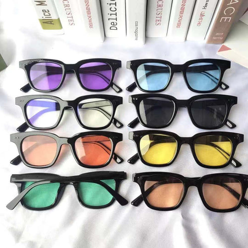 Dame moteriktig retro-solbrille med robust plastramme Luvikno
