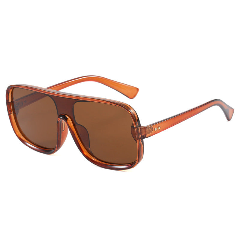 Dame moteriktig Shield-solbrille med innovativ design Luvikno