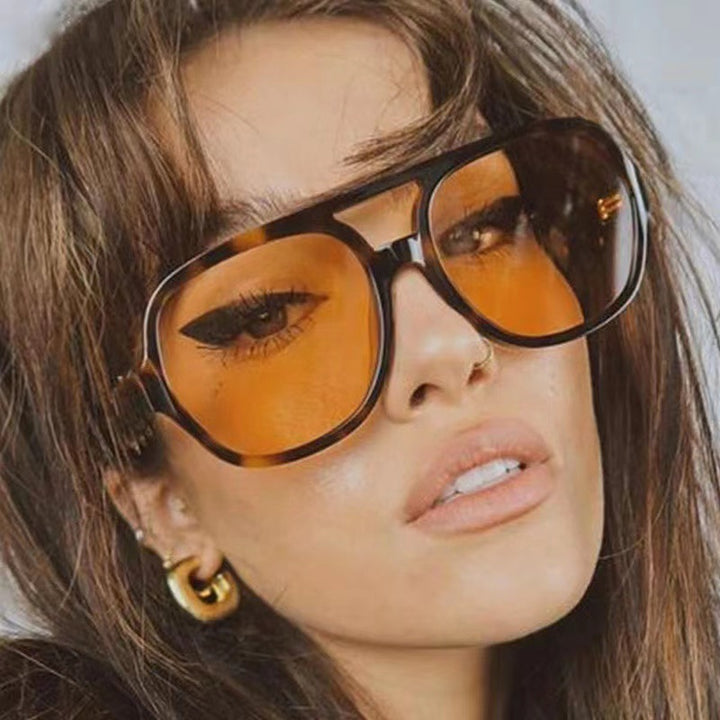 Dame modische Oversized-solbrille med iøynefallende mønster Luvikno