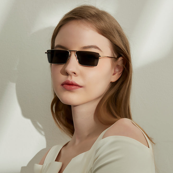 Dame elegant firkantet solbrille med smal metallramme og UV-beskyttelse Luvikno