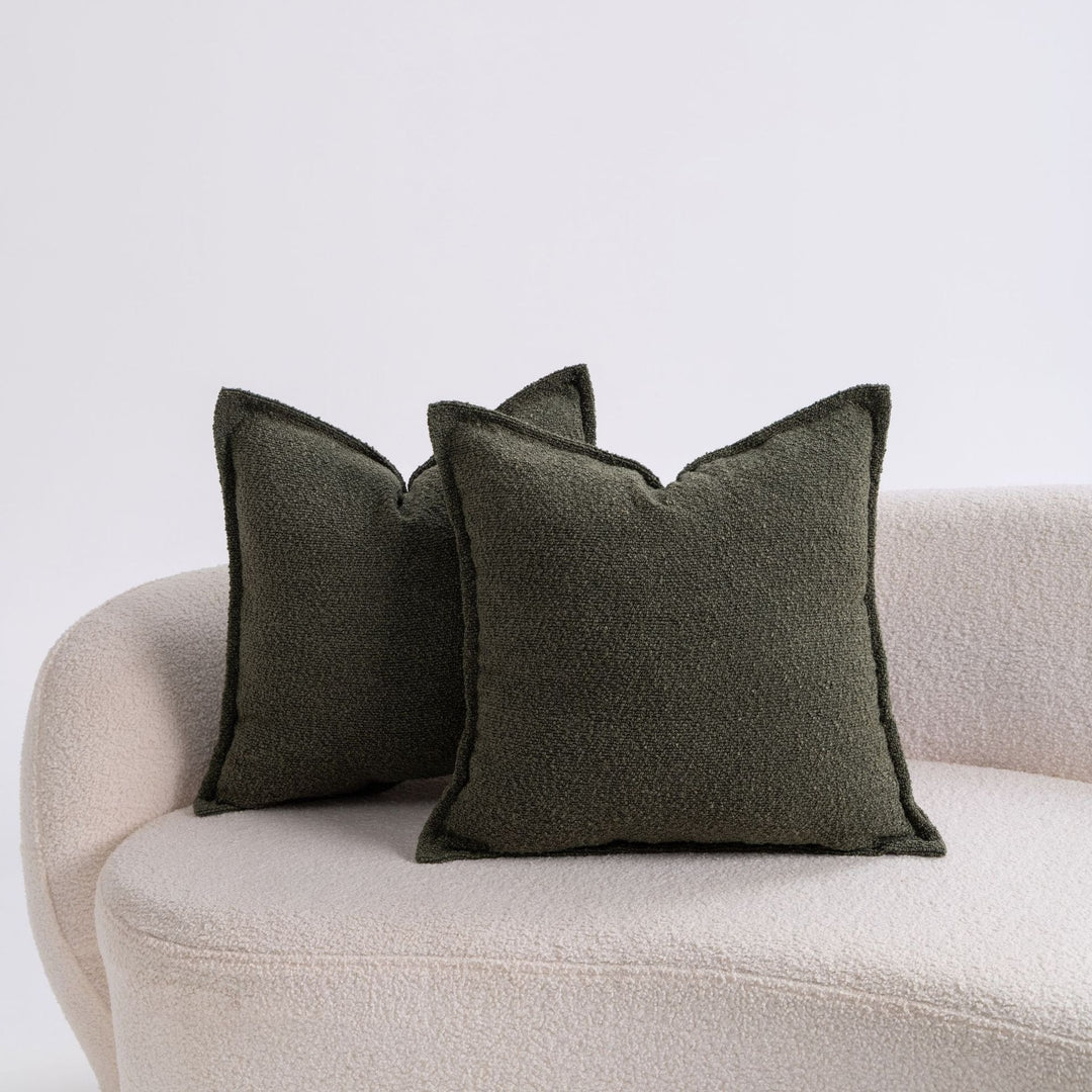 Kvinnens kosepute med moderne strukturell design Luvikno