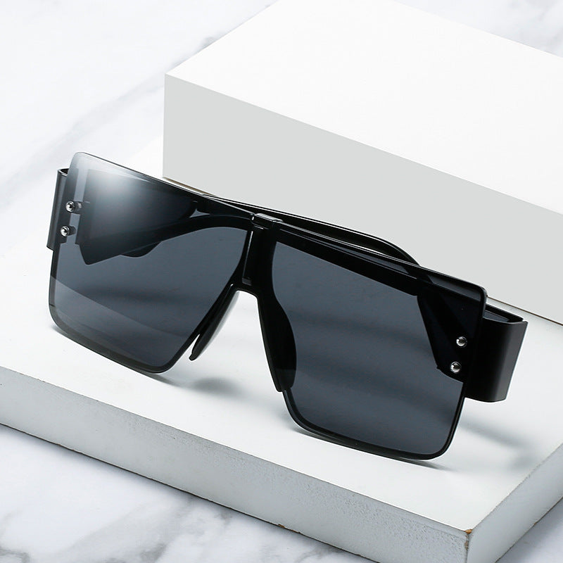 Dame trendy oversized solbriller med futuristisk design Luvikno