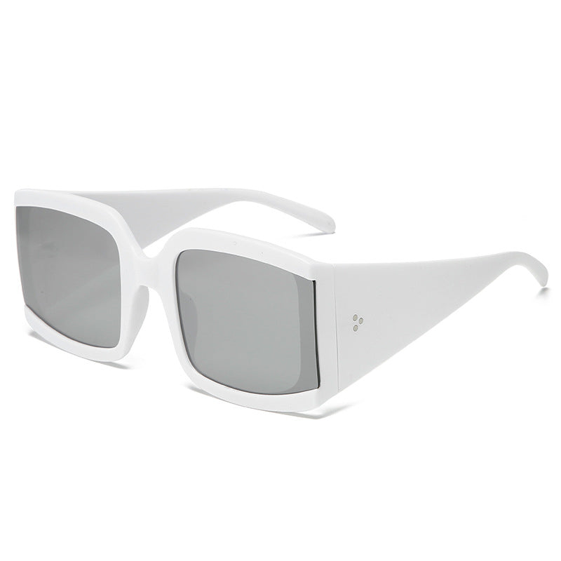 Dame oversized solbrille i moderne minimalistisk stil Luvikno
