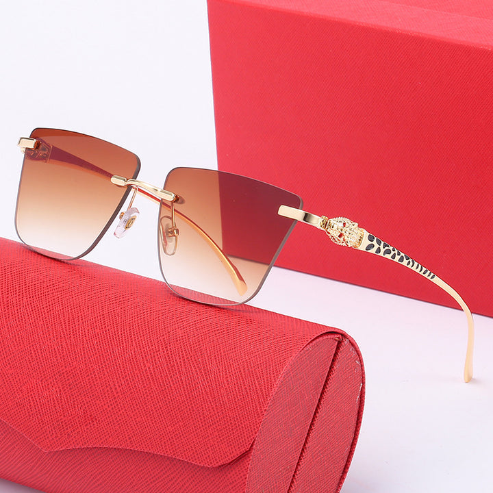 Dame Geometrisk Solbrille med elegant gullfarget detalj Luvikno