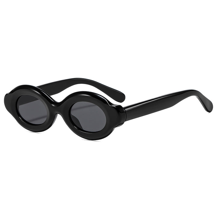 Dame moteriktig solbrille med unikt design Luvikno