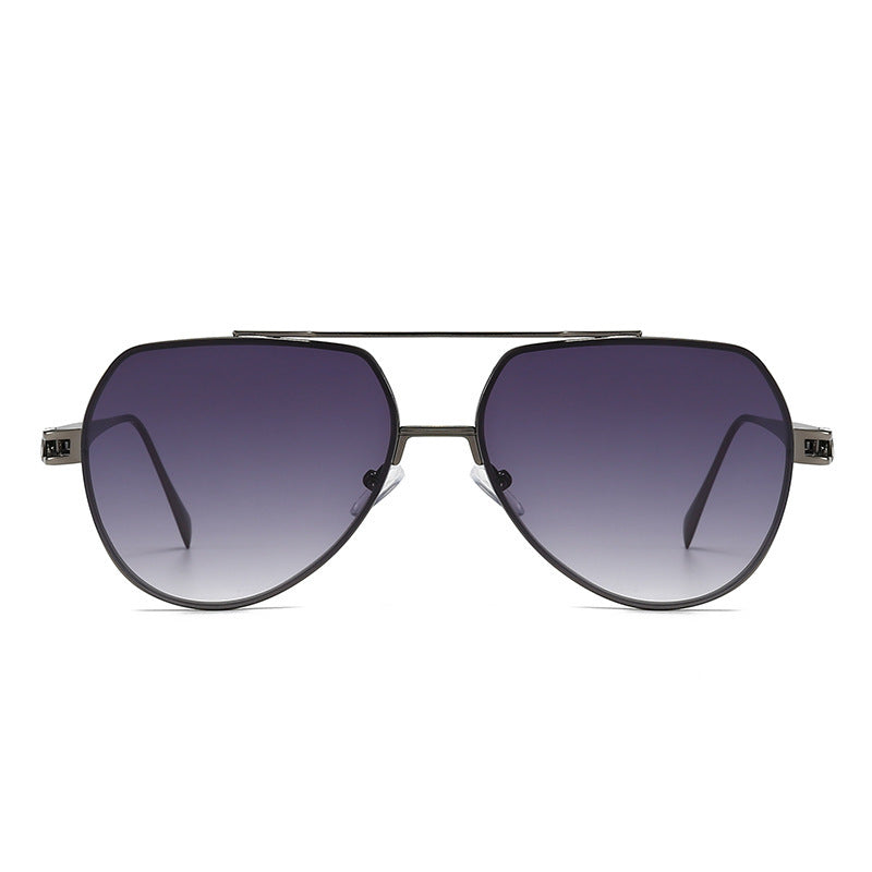 Dame Designer-solbrille i stilfull, bølget metallramme Luvikno