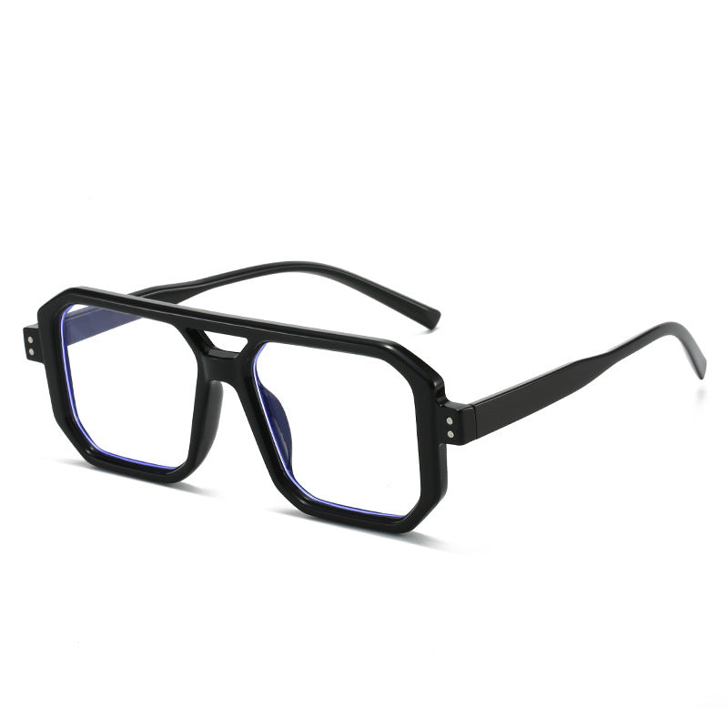 Dame moteriktig solbrille i moderne åttekantet design Luvikno