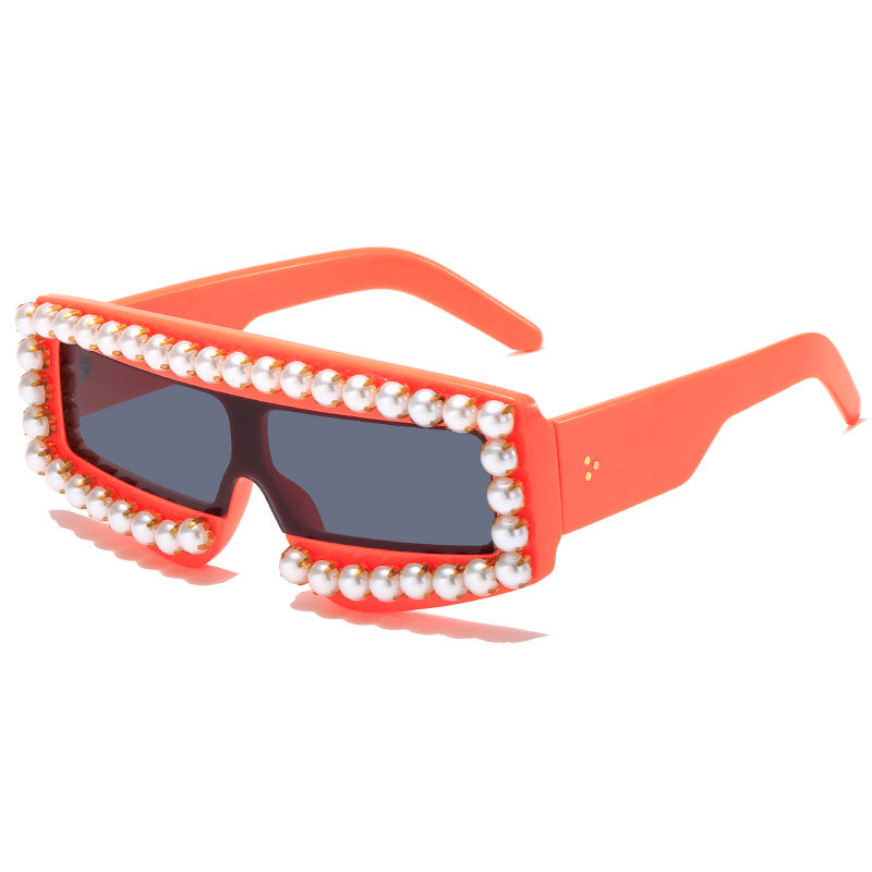 Dame moteriktig solbrille med perle-applikasjoner Luvikno