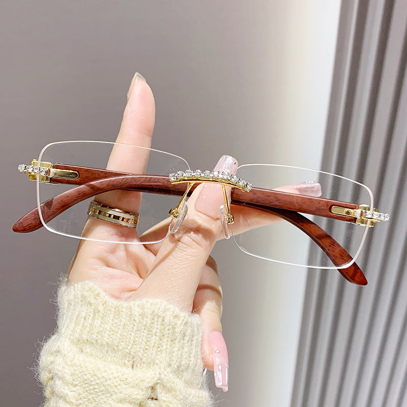 Dame elegant solbrille med unik ramme Luvikno