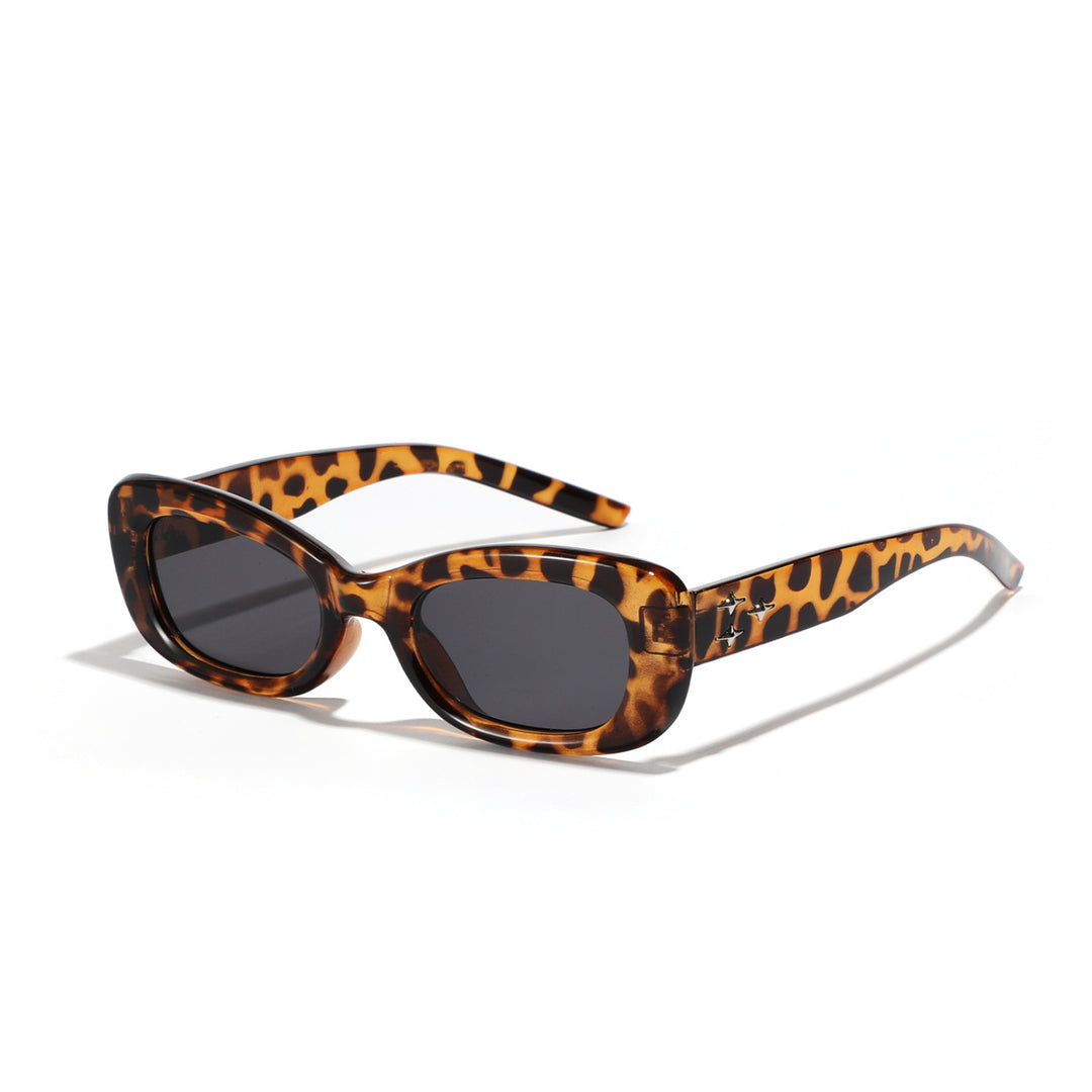 Dame moteriktig solbrille i spennende leopardmønster Luvikno