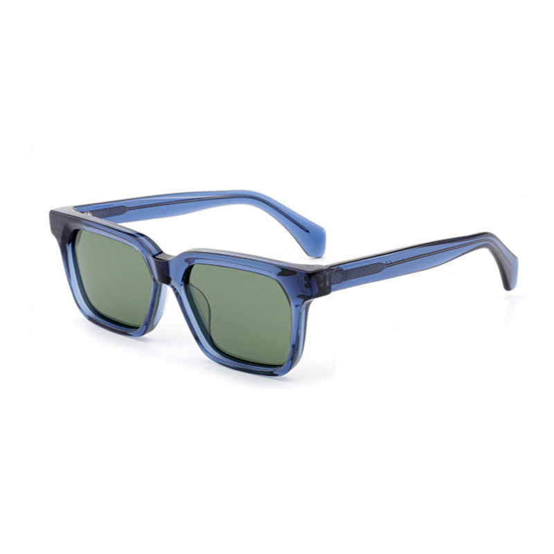 Dame moteriktig solbrille med slitesterk design og UV-beskyttelse Luvikno
