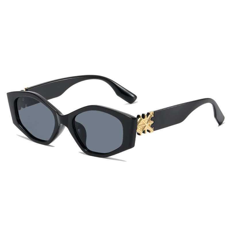 Dame geometrisk solbrille med luksuriøs detalj Luvikno