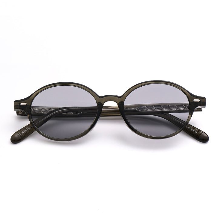 Dame moteriktig solbrille i oval design med stilige detaljer Luvikno